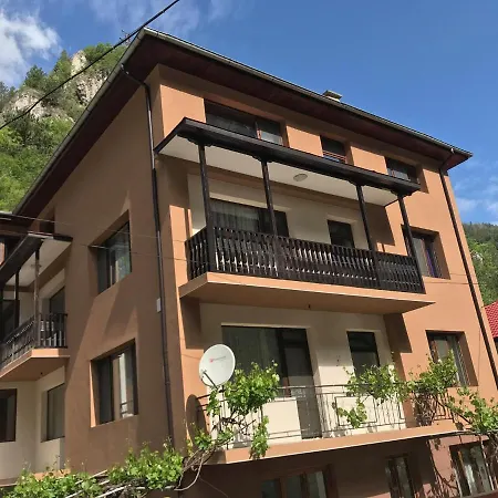 Viktoria Paradise Guest house Devin